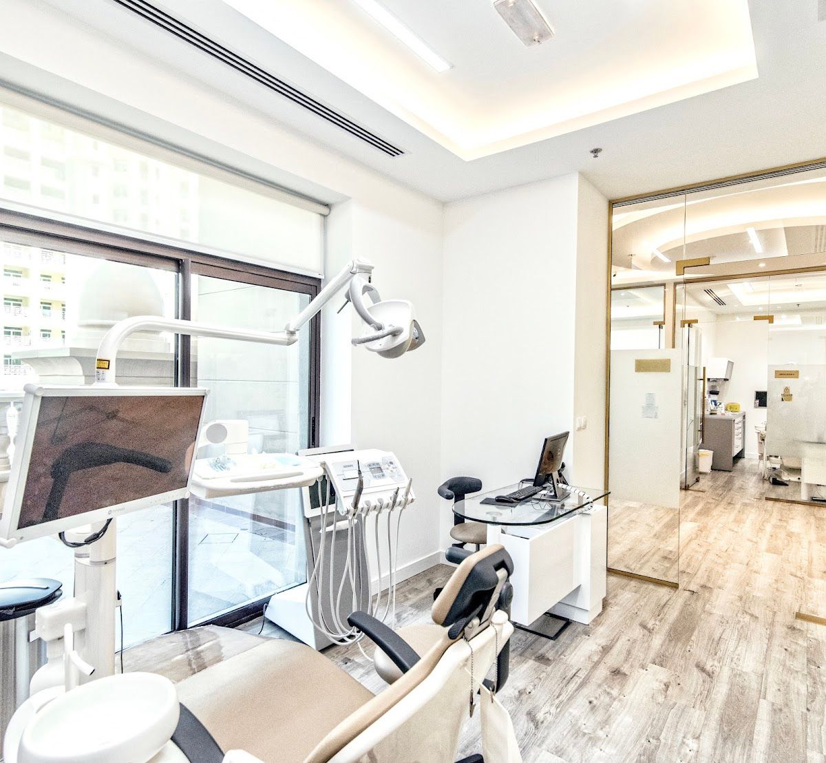 Confident Dental Surgery Clinic LLC