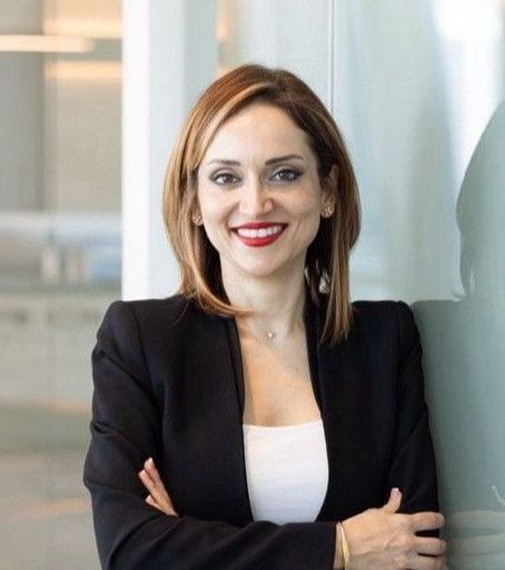 Dr. Parisa Kia