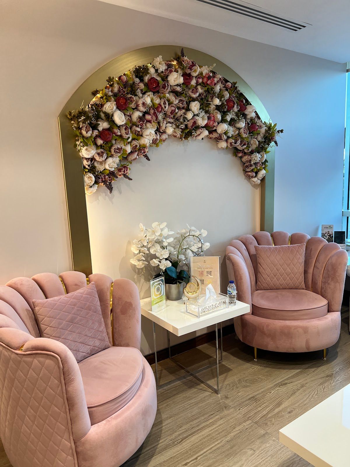 Gardynia Laser Cosmetic Center LLC