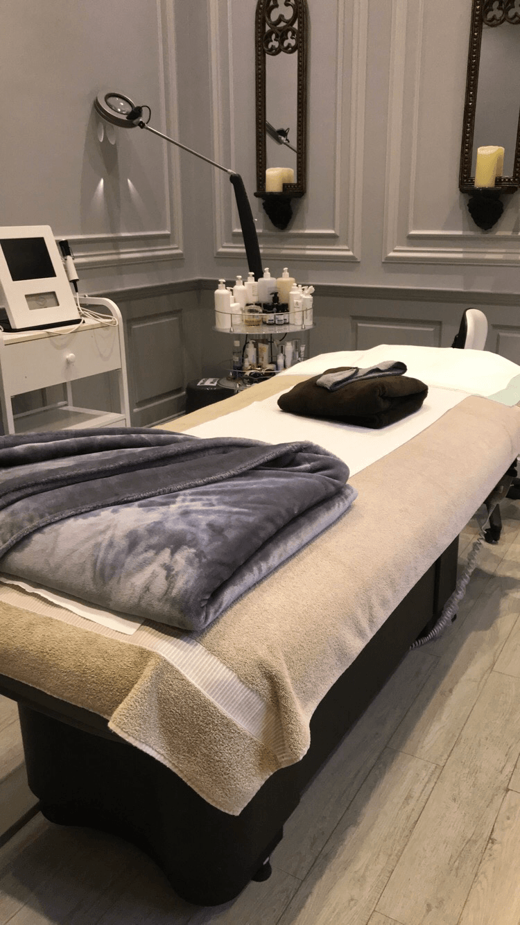 Iwona Specialty Clinic LLC