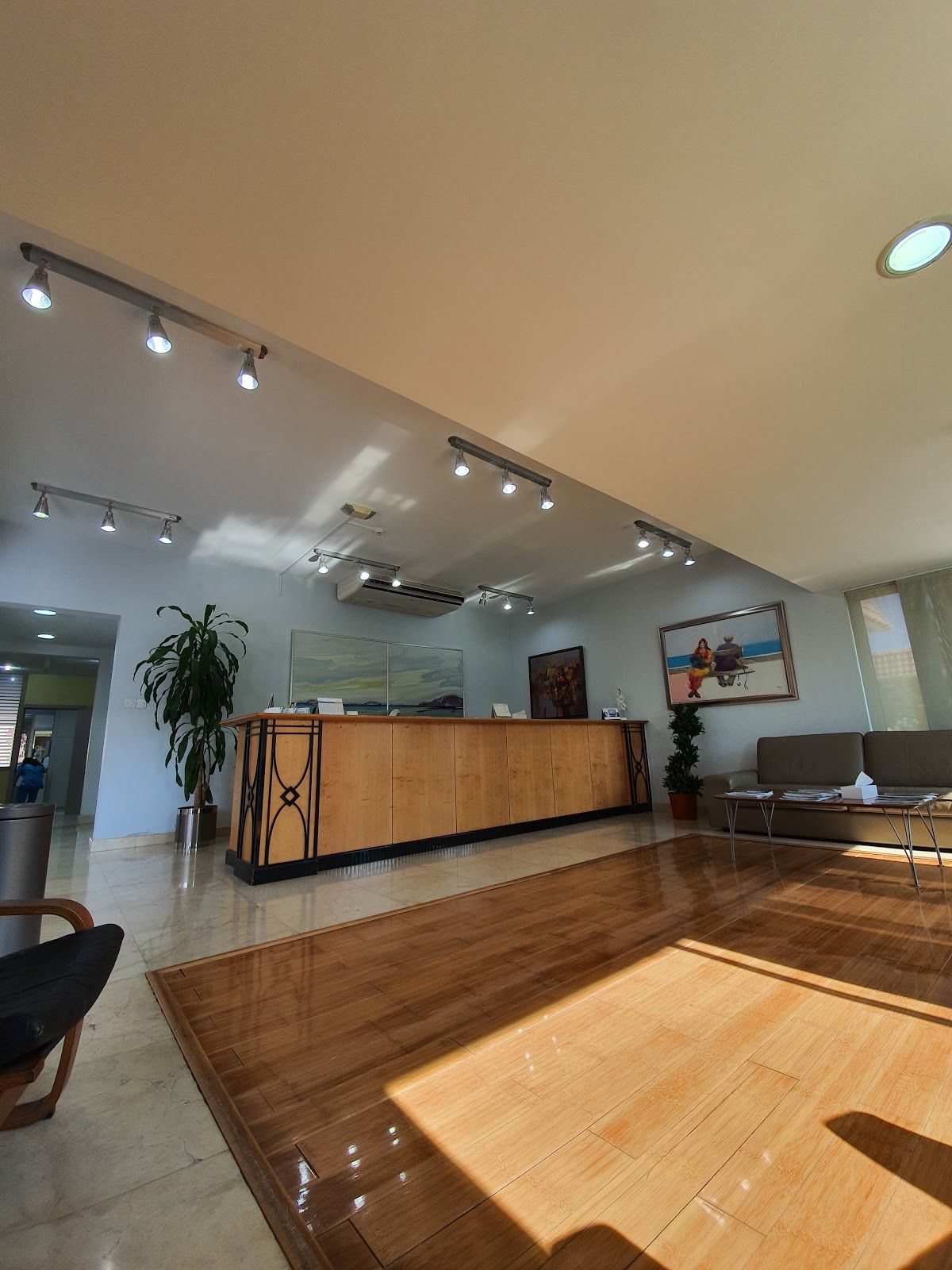 Jumeira Beach Dental Center