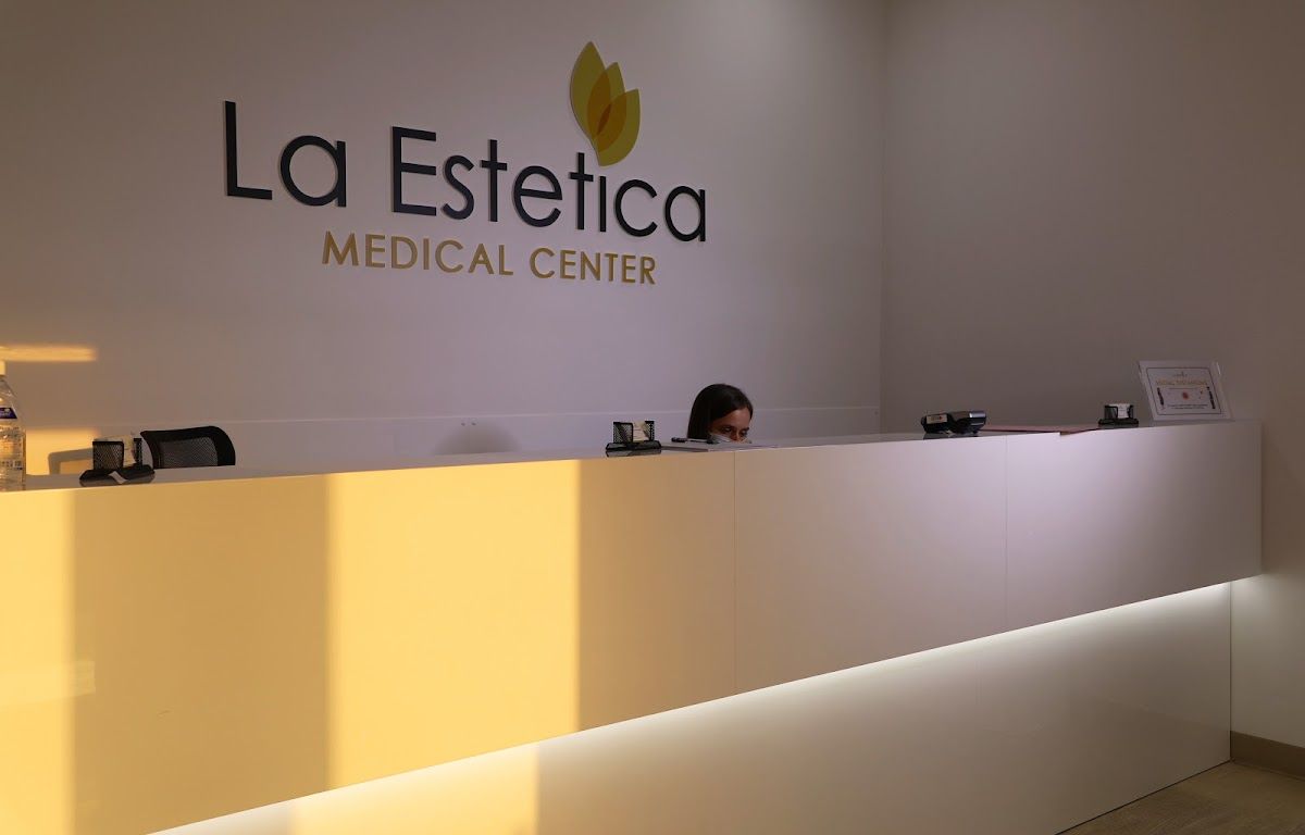 La Estetica Medical Center LLC