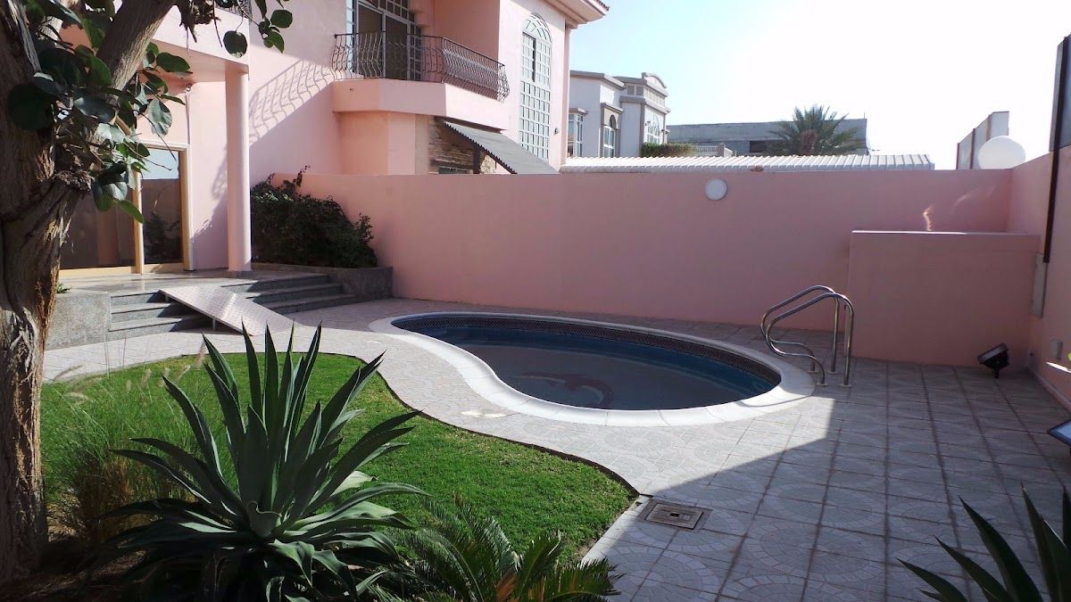 La Estetica Medical Center LLC