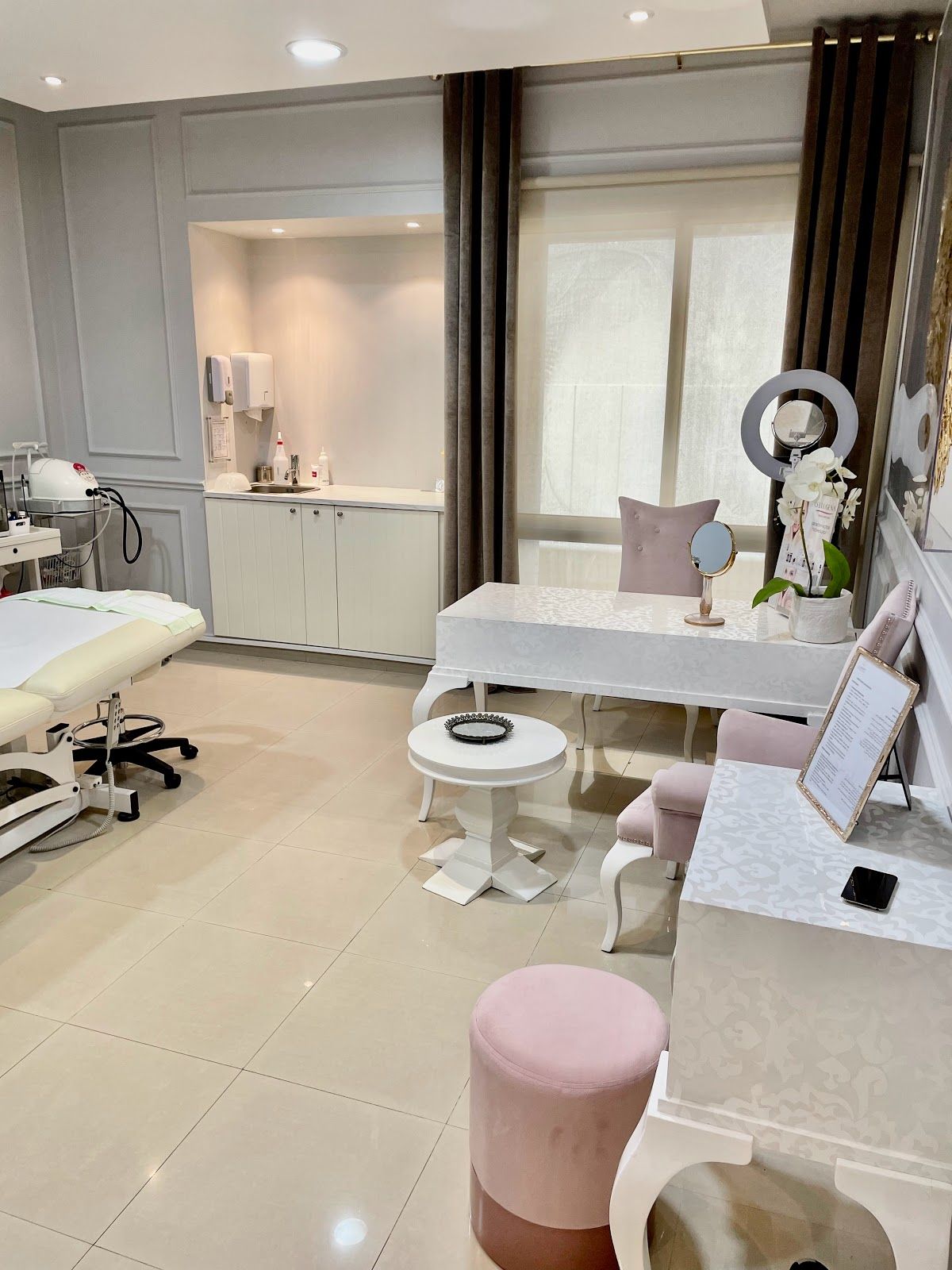 Lesprit Medical Clinic LLC