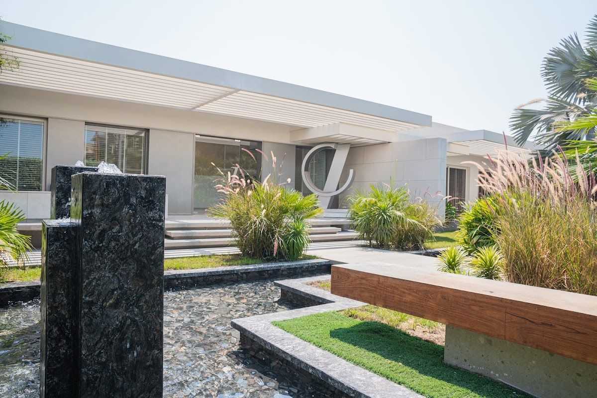 Lucia Aesthetic And Dermatology Center