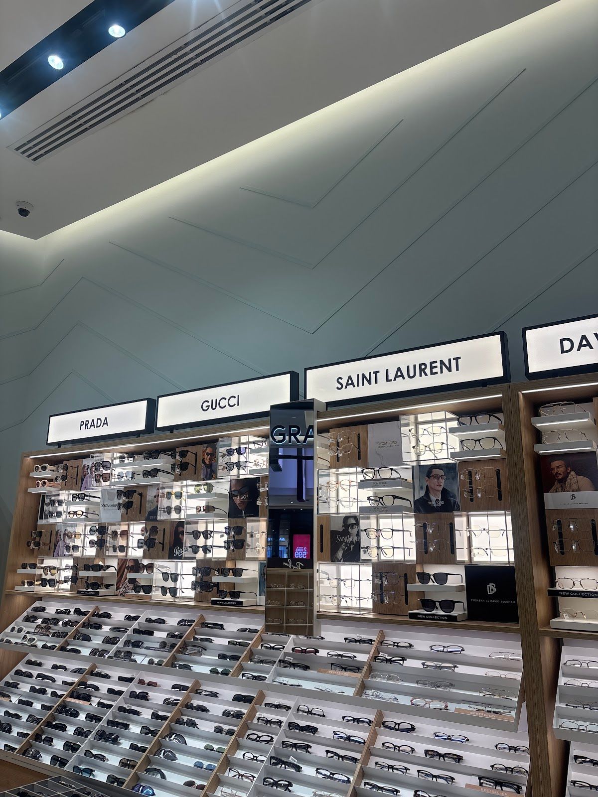 Magrabi Optical Company LLC Branch Marina