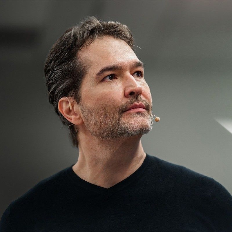 Dr. Mauricio De Maio Domingos